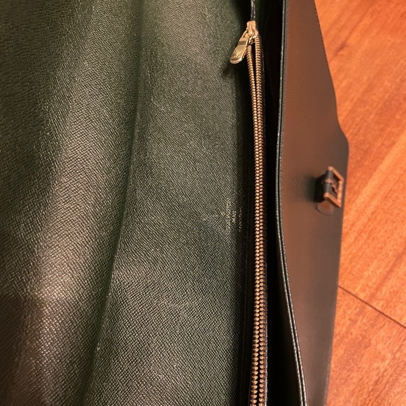 Louis Vuitton Briefcase authentic vintage LV Green Epi Briefcase Rare LV Bag 💼 - Picture 13 of 13